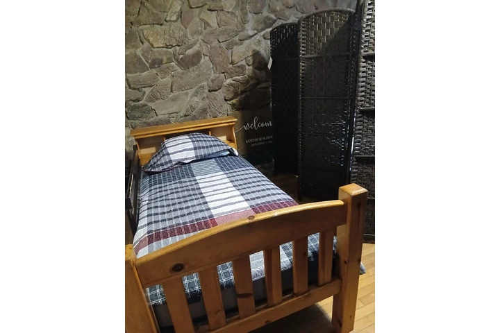$1000 : cuarto de renta 1000 cama 500 image 2