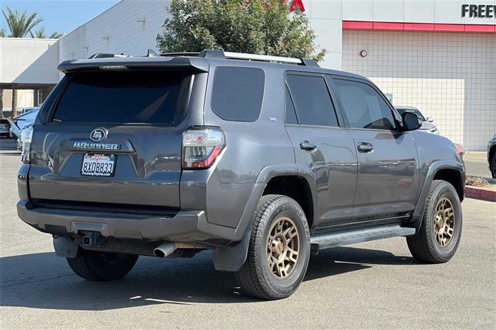 $36100 : 4Runner SR5 Premium image 5