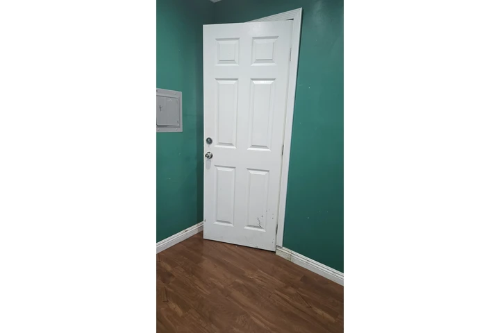 $750 : Rento cuarto en Long beach image 5