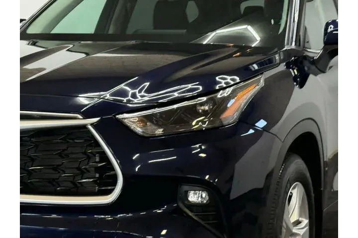 $35698 : Toyota Highlander 2024 AWD L image 5