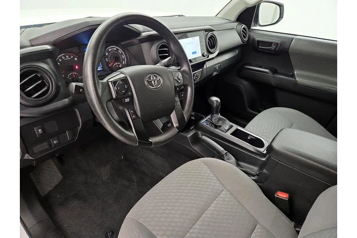 $25998 : Toyota Tacoma 2021 4x2 SR 4d image 9