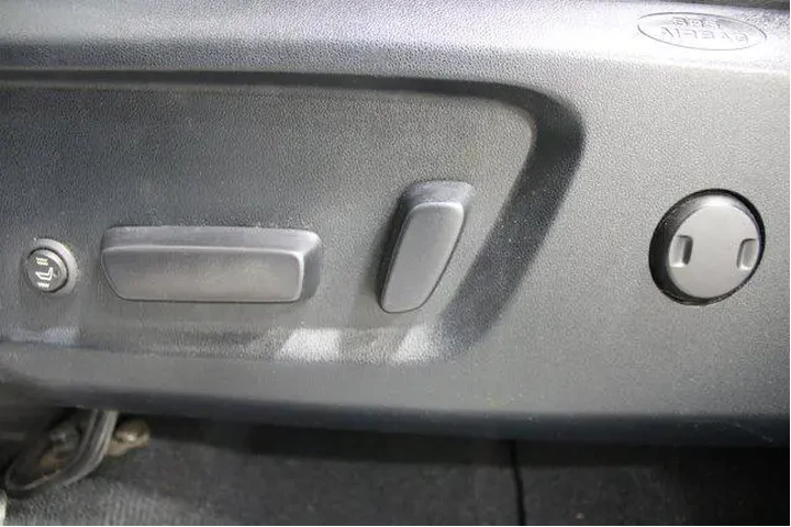 $24915 : Toyota Tundra 2016 4x4 TRD P image 4