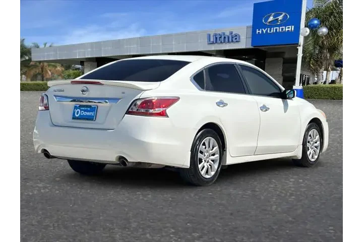 $8499 : Nissan Altima 2015 2.5 S 4dr image 3