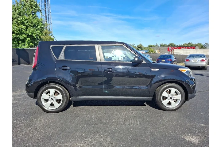 $8800 : 2017 Soul Base 6M image 7