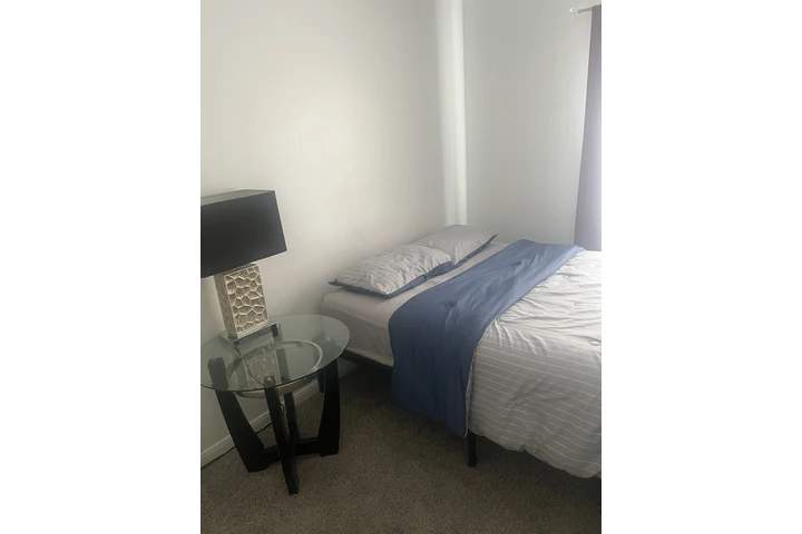 $480 : Rento Cuarto Spring image 2