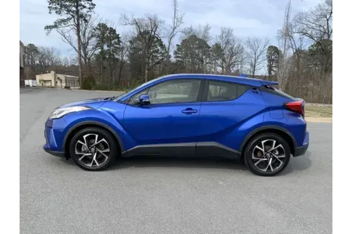 $23900 : 2021 C-HR XLE image 5