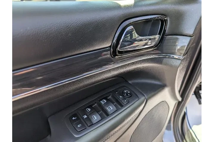 $24300 : Jeep Grand Cherokee 2019 4x4 image 10