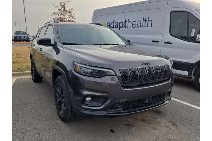 $24000 : Jeep Cherokee 2023 4x4 Altit image 4