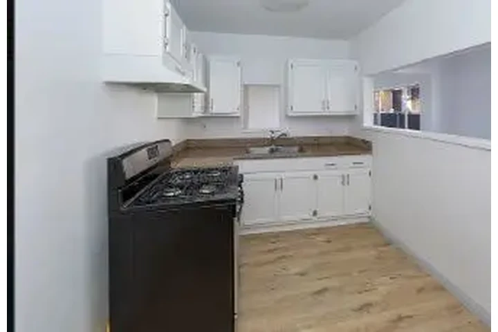 APARTAMENTO BONITO EN L.A. image 2