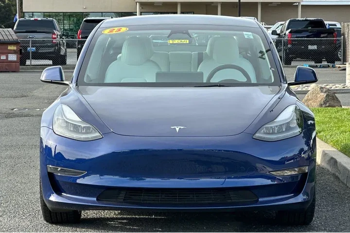 $26997 : Tesla Model 3 2023 4dr Sedan image 6