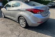 2015 Elantra SE thumbnail