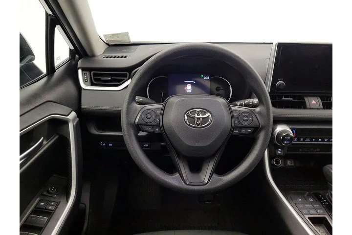 $29998 : Toyota RAV4 2023 AWD XLE 4dr image 10