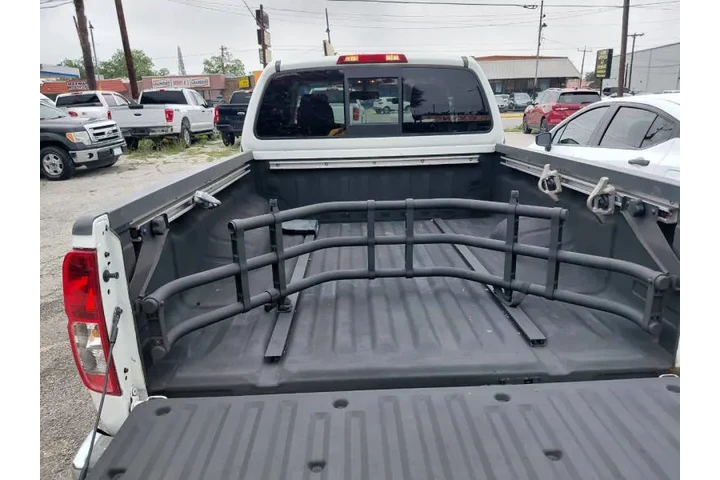 $13800 : 2020 Frontier SV image 7