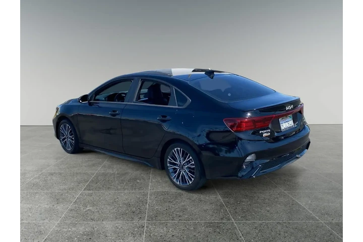 $24407 : Kia Forte 2024 GT-Line 4dr S image 3