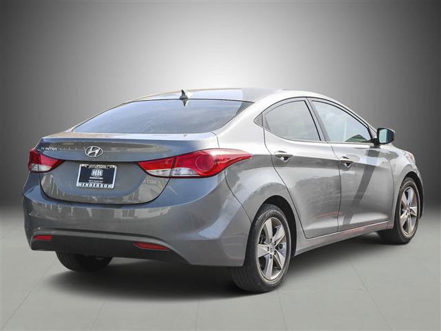$9300 : Pre-Owned 2013 Hyundai Elantr image 2