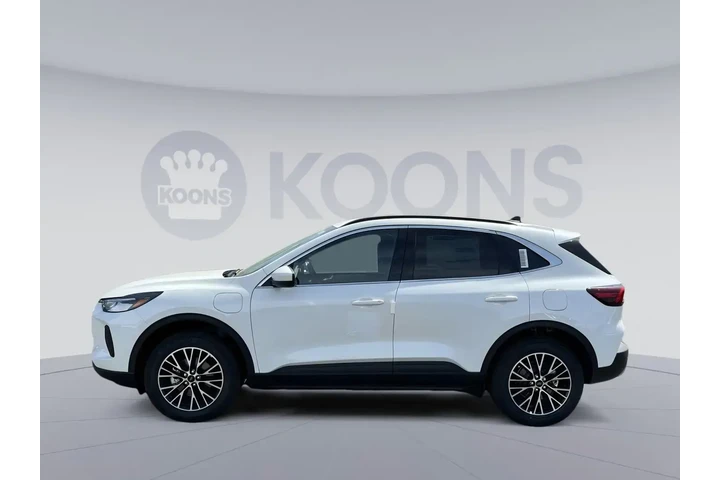 $28000 : Ford Escape Plug-In Hybrid 2 image 2