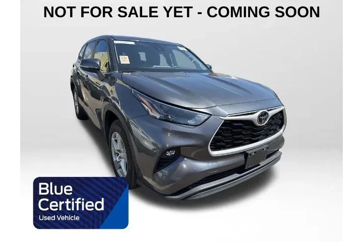 $30450 : Toyota Highlander 2024 LE 4d image 1