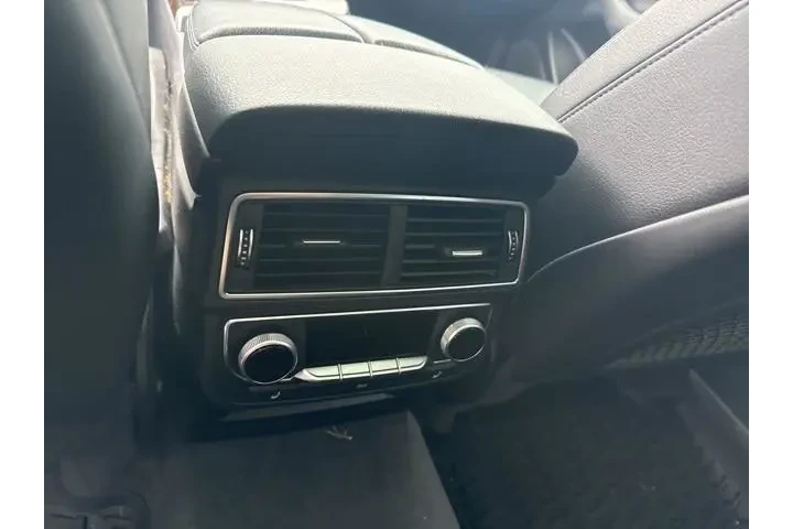 $26077 : Audi Q7 2019 AWD quattro SE image 10