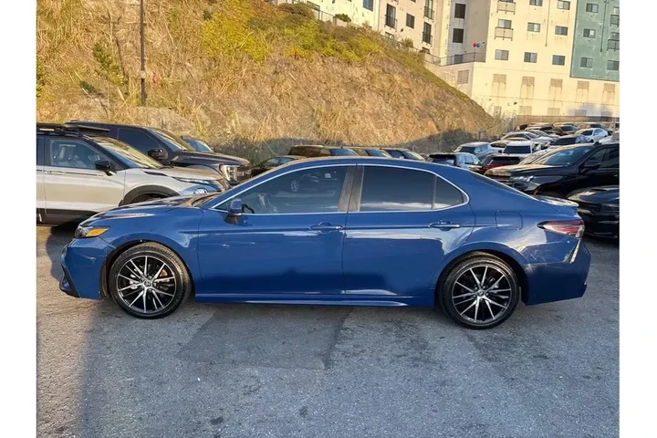 $25388 : Toyota Camry 2024 SE 4dr Sed image 3