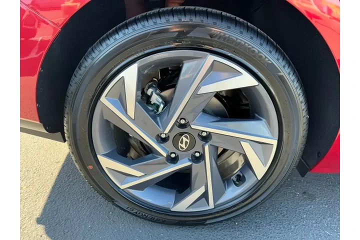 $28240 : Hyundai ELANTRA 2025 SEL Con image 7