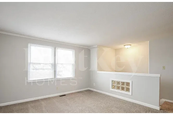 $1530 : HOUSE FOR RENT IN INDIANAPOLIS image 6