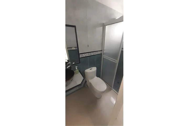 $1050000000 : CASA LIDO CALI ,RENTABLE image 3