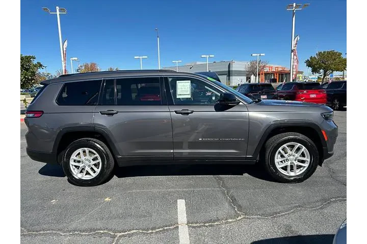 $26500 : Jeep Grand Cherokee L 2023 4 image 8