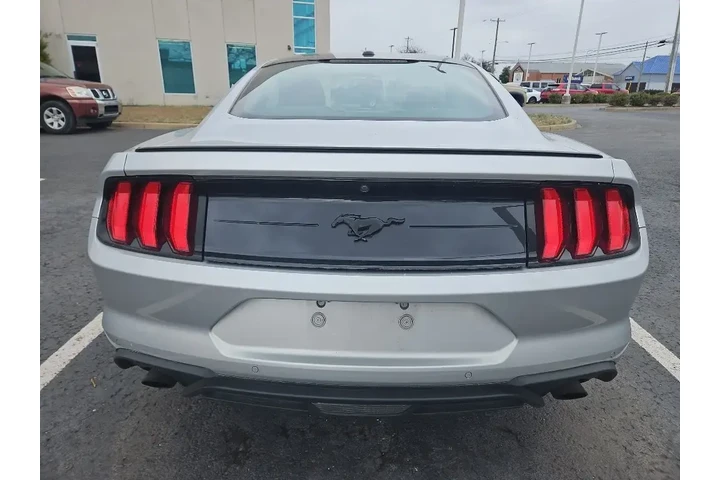 $19557 : Ford Mustang 2019 EcoBoost 2 image 6