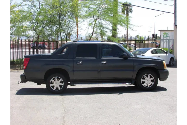 $9995 : 2005 Escalade EXT image 8