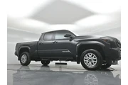 $35000 : Toyota Tacoma 2025 4x2 SR5 4 thumbnail