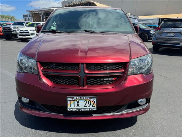 $17995 : 2018 Grand Caravan image 2