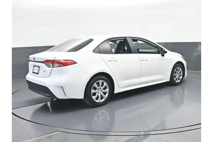 $17991 : Toyota Corolla 2023 LE 4dr S image 6