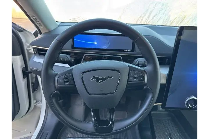 $25683 : Ford Mustang Mach-E 2023 Sel image 8