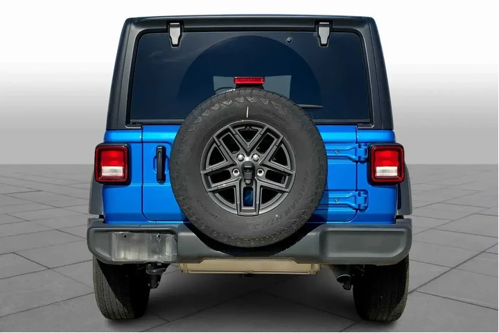 $31995 : Jeep Wrangler 2024 4x4 Sport image 4