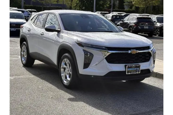 $19888 : Chevrolet Trax 2024 LS 4dr C image 5