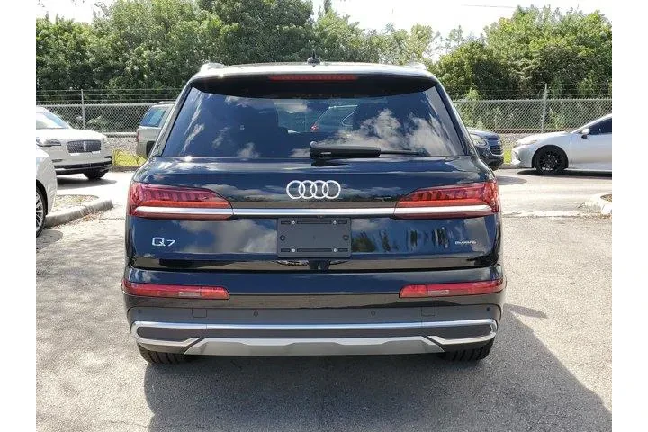 Audi Q7 2021 AWD quattro Pre image 5