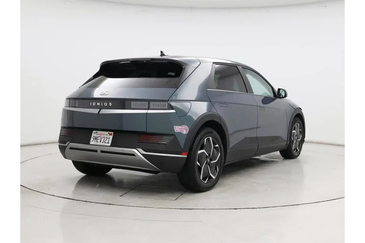 $30998 : Hyundai IONIQ 5 2024 SE 4dr image 8