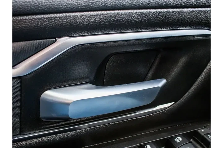 $36990 : Ram 1500 2025 4x4 Big Horn 4 image 9