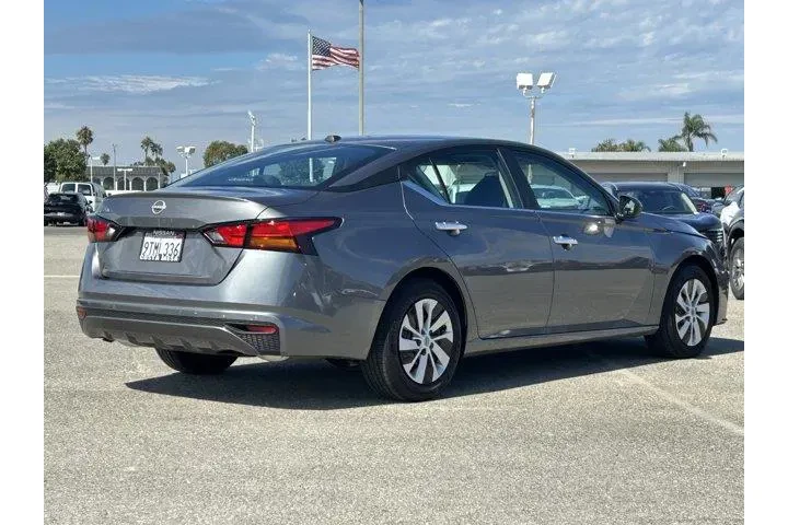 $21705 : Nissan Altima 2025 2.5 S 4dr image 4