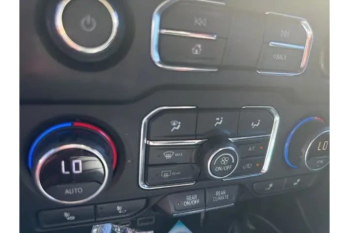 $33682 : Chevrolet Tahoe 2021 4x2 LT image 9