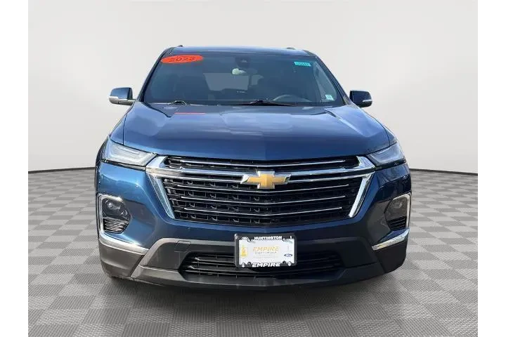 $24326 : Chevrolet Traverse 2023 LT C image 2