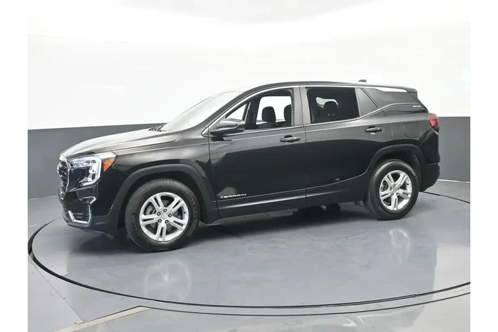 $19751 : GMC Terrain 2023 SLE 4dr SUV image 2
