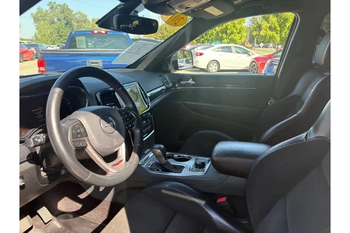 $18950 : 2019 Grand Cherokee Trailhawk image 9