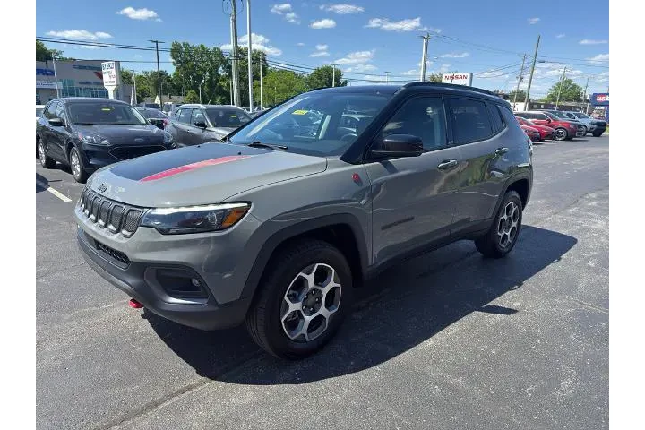 $26995 : Jeep Compass 2022 4x4 Trailh image 4