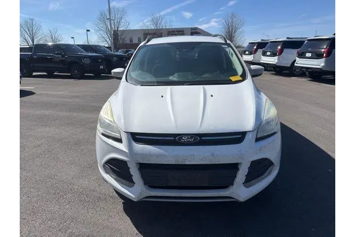 $9500 : Ford Escape 2016 SE 4dr SUV image 2