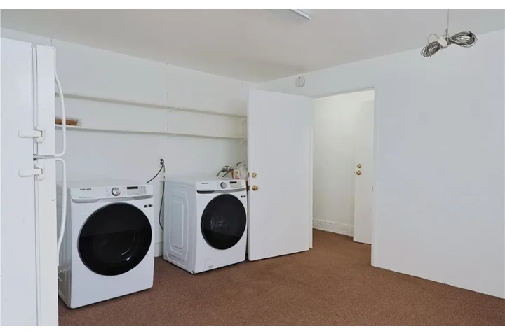 $1550 : 1 Bed 1Bath Apt in Gardena image 6