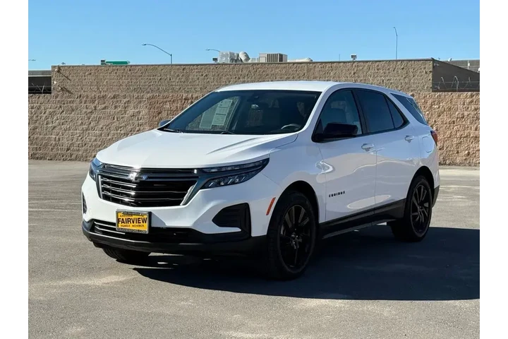 $18289 : Chevrolet Equinox 2023 LS 4d image 6