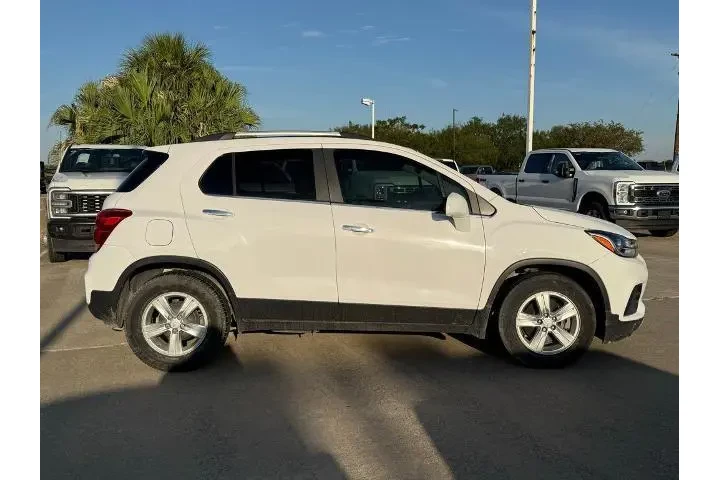 $13731 : Chevrolet Trax 2020 LT 4dr C image 4