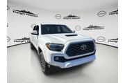 $32990 : Toyota Tacoma 2020 4x4 TRD S thumbnail