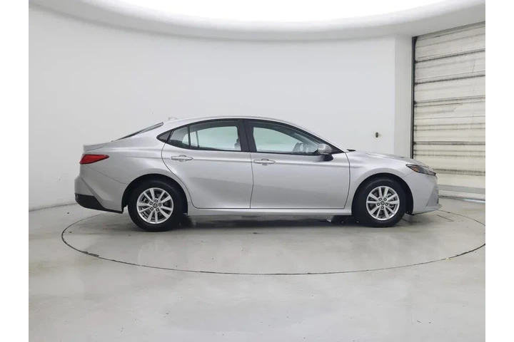 $29998 : Toyota Camry 2025 LE 4dr Sed image 7